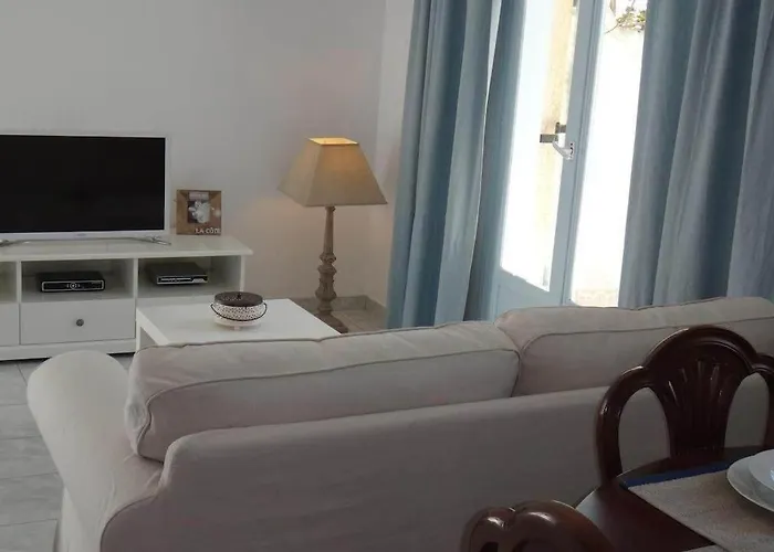 Apartment Blue & Sea