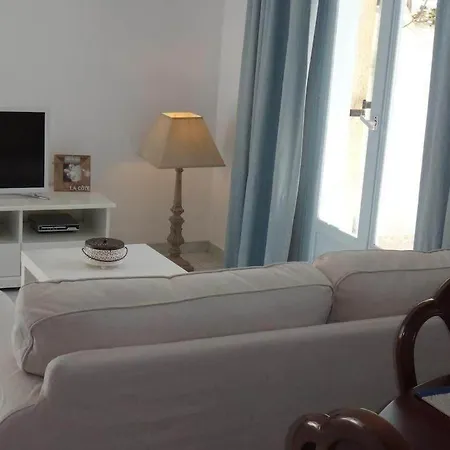 Apartment Blue & Sea